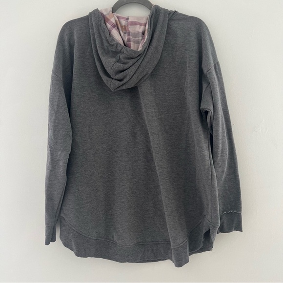 Maurice’s OX Gray Hoodie with Autumn/Fall - Picture 6 of 7